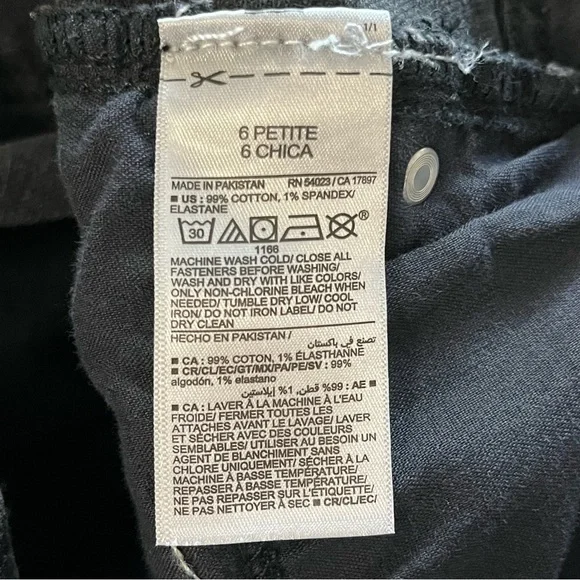 Old Navy High-Rise OG Loose Secret-Smooth Pockets Jeans Black Wash Size 6 Petite - Picture 11 of 12